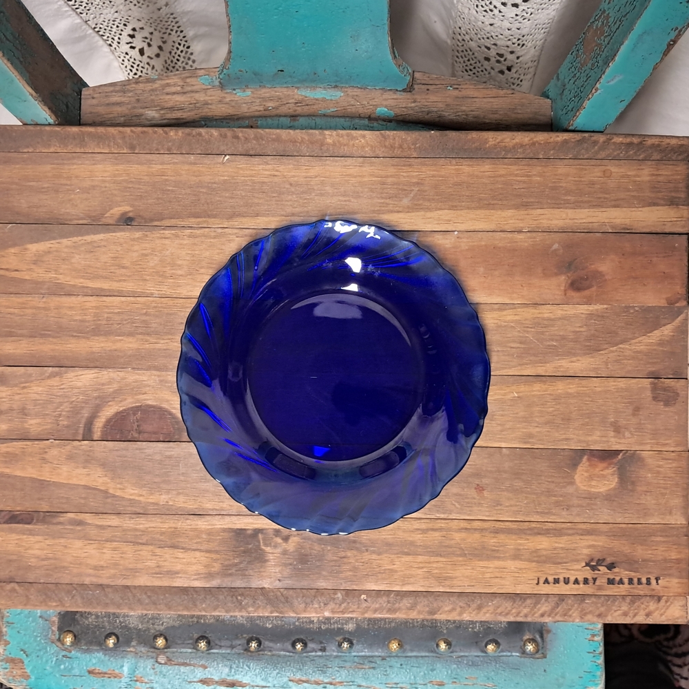 7.5" Duralex Cobalt Blue Spiral Dishware